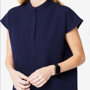 Figs Women’s Rafaela Oversized Medium Scrub Top, Navy